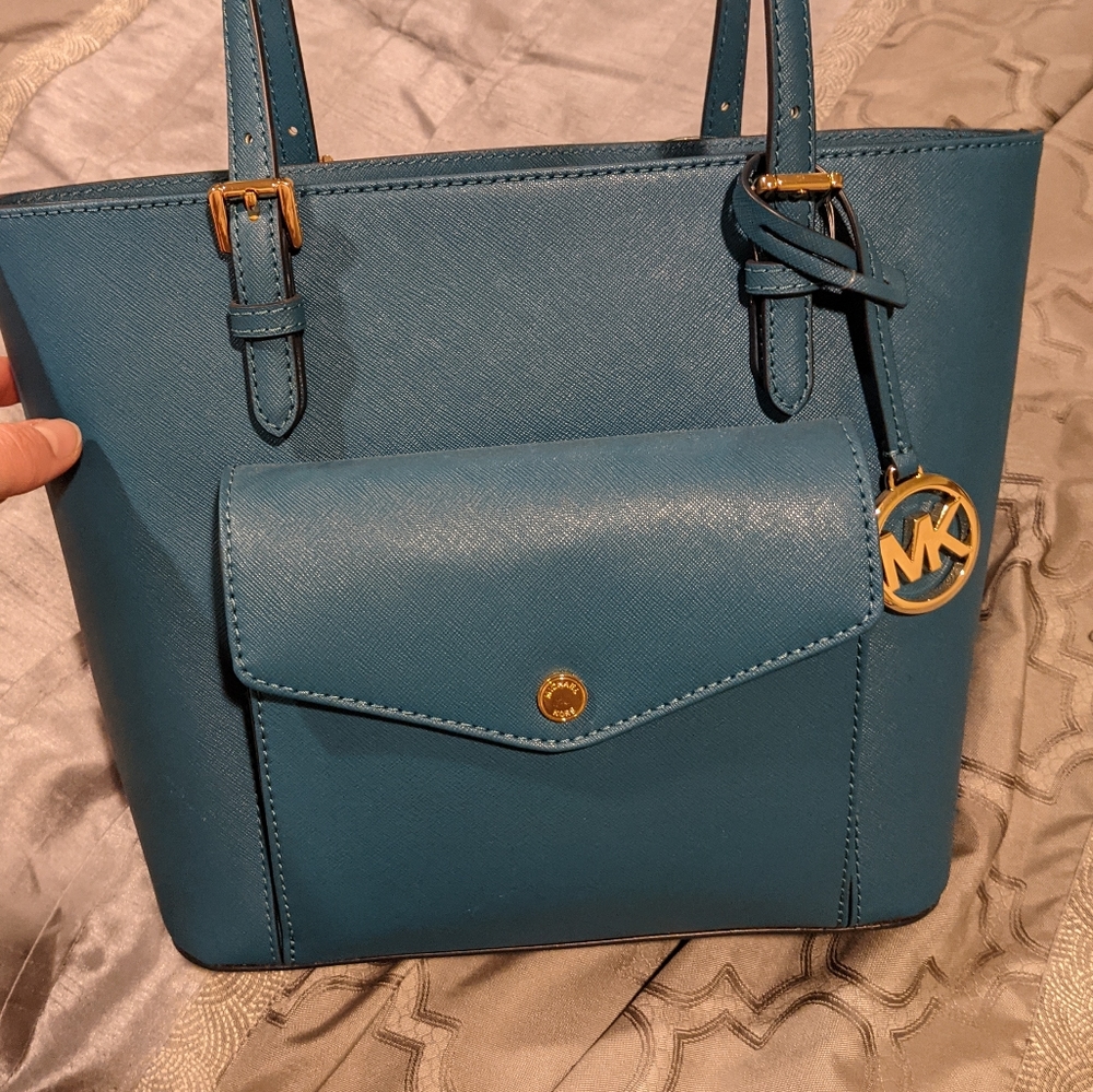 Michael Kors Jet Set Tote
